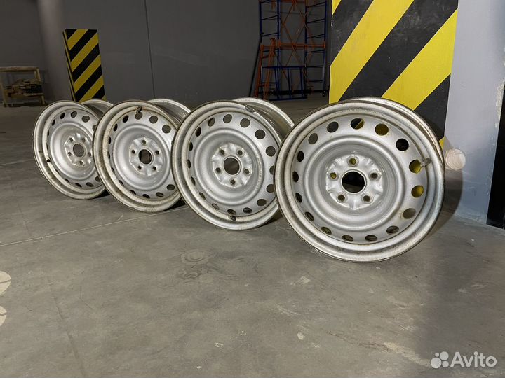 Диски колесные штампованные r16