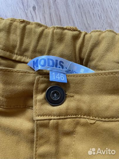 Джинсы 146 см, в идеальном состоянии