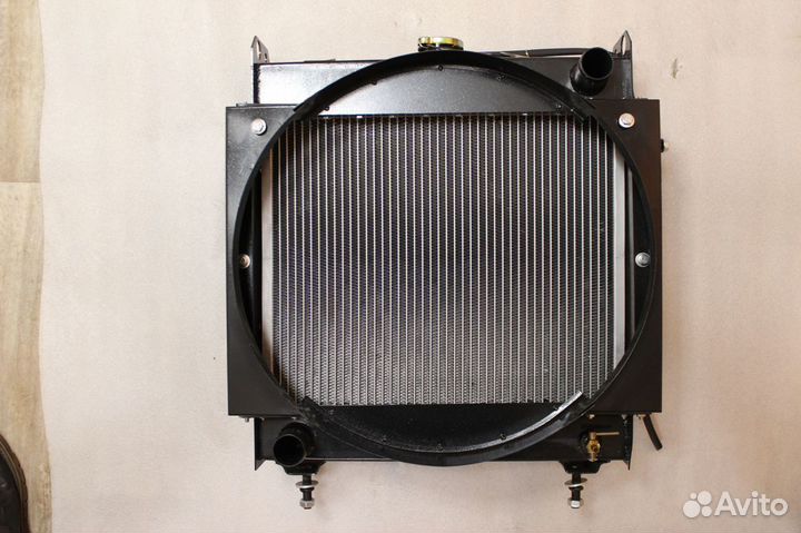 Радиатор охлаждения двигателя K2105D