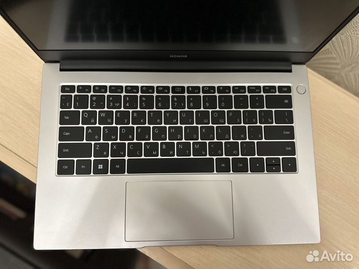 Honor magicbook x 14