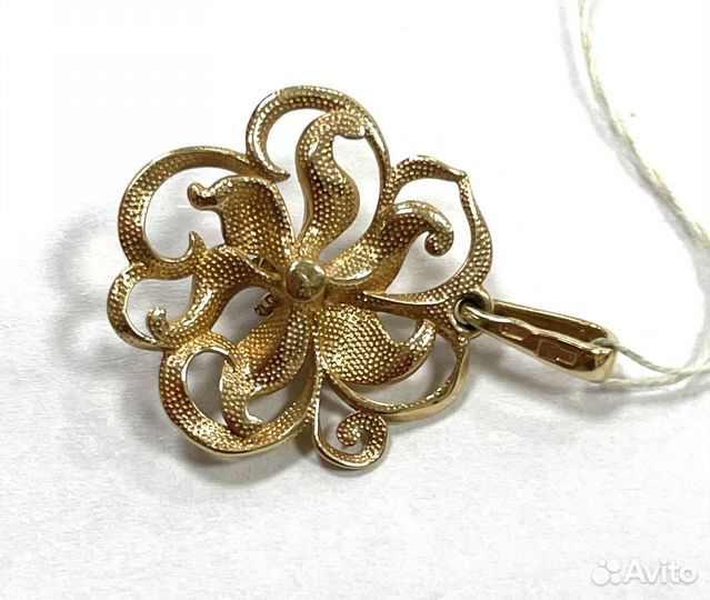 Золотая подвеска лилия 585 с бриллиантами