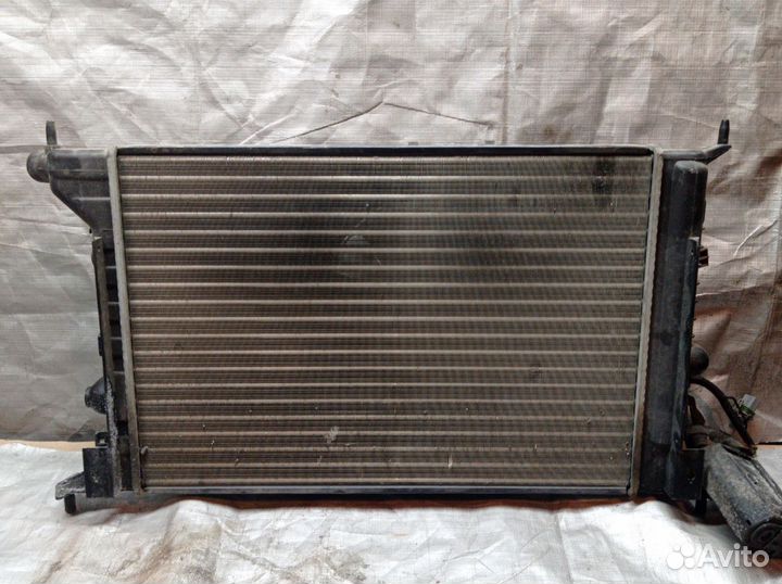 98499812 Диффузор, радиатор основной Opel vectra B