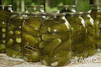 Маринованные огурцы, помидоры