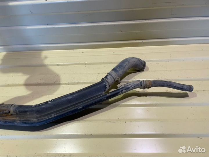 Горловина топливного бака Toyota Corolla E120 4ZZ