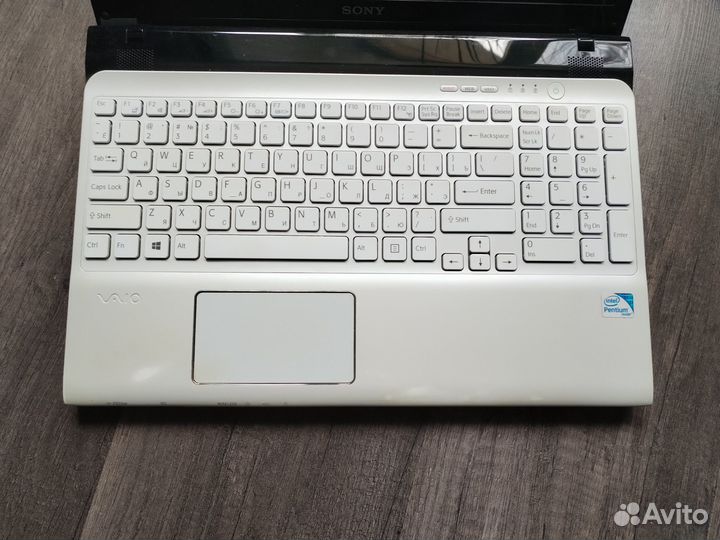 Ноутбук Sony Vaio SVE151J11V