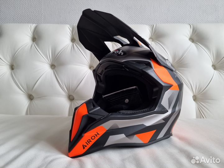 Moтoшлем Airoh Wraap Sequel Orange Black New