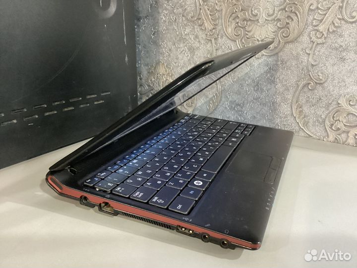 Нетбук Samsung N150