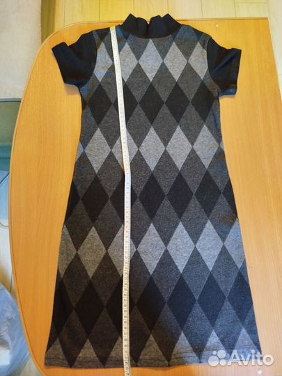 Платья для девочки 122,134 размер