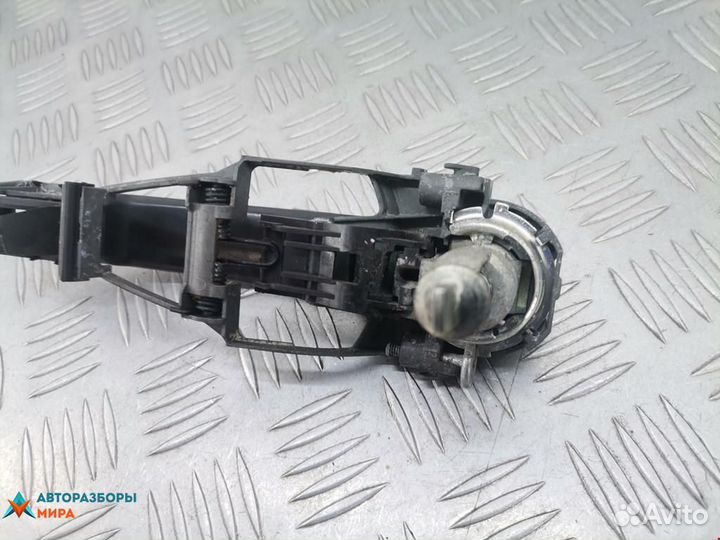 Ручка наружная передняя правая Skoda Octavia