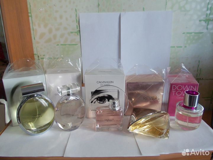 Calvin Klein женские разные