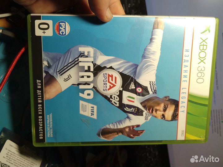Игра xbox 360 fifa 19