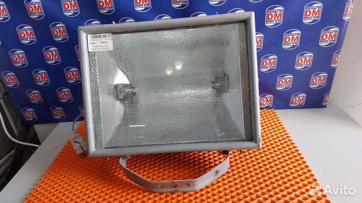 Z) прожектор уличный галогенный большой