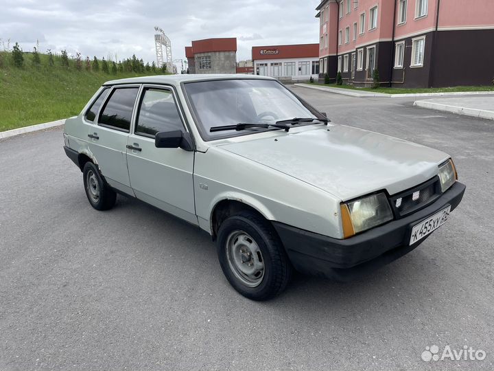 Капот на ваз 21099