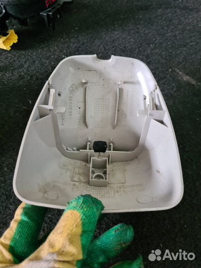 Крышка зеркала Renault Fluence седан M4R 2011