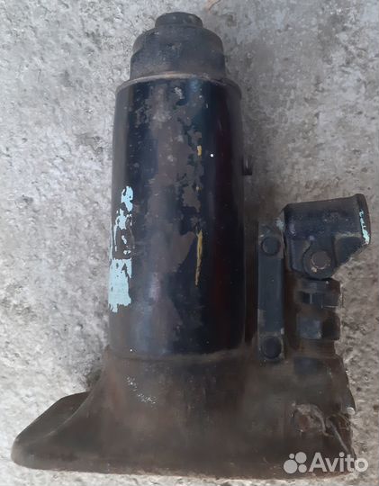 Домкрат гидравлический