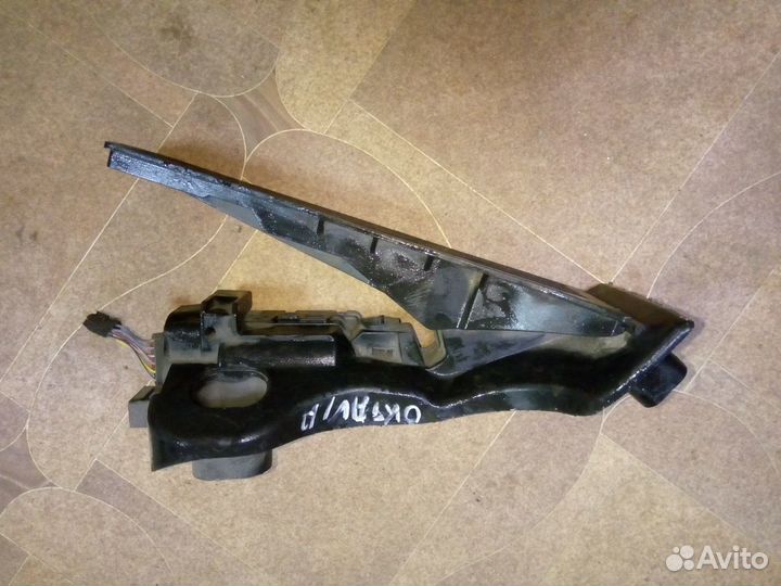 Педаль газа VW passat B6 2006