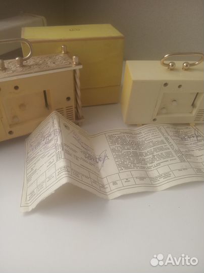 Часы будильник СССР электронные