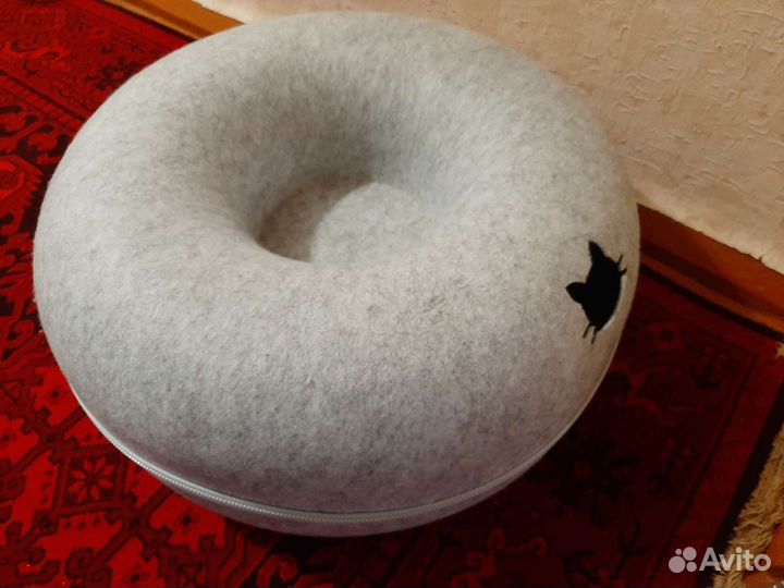 Домик лежанка для кошек и маленьких собак