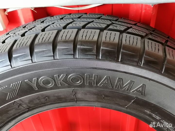 Yokohama W.Drive V902A 225/65 R16