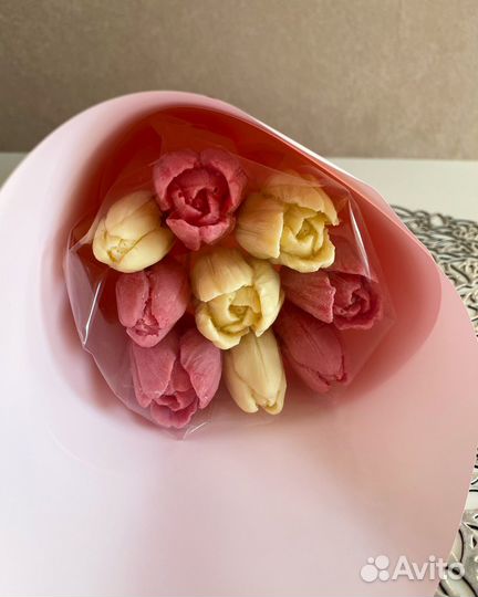 Шоколадный букет из тюльпанов