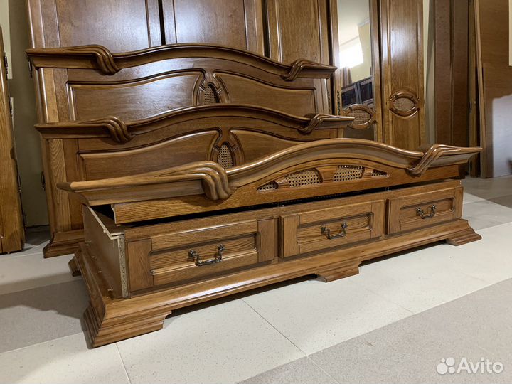 Румынская спальня Марина