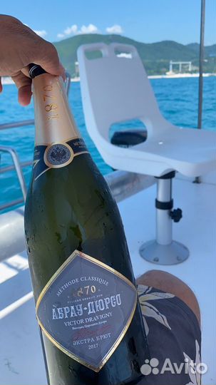 Прокат прогулочного катера