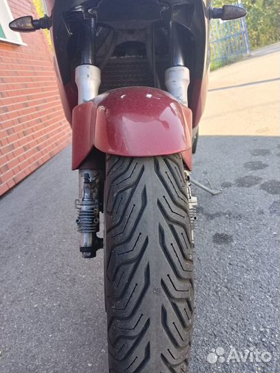 Продам мотоцикл Kawasaki gpz400r