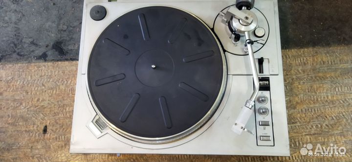Виниловый проигрыватель Арктур