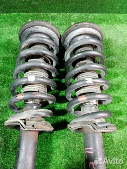 Стойка подвески (комплект) передняя Mitsubishi