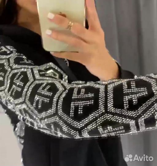 Женский спортивный костюм