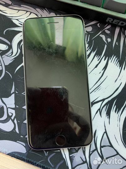 iPhone SE, 64 ГБ
