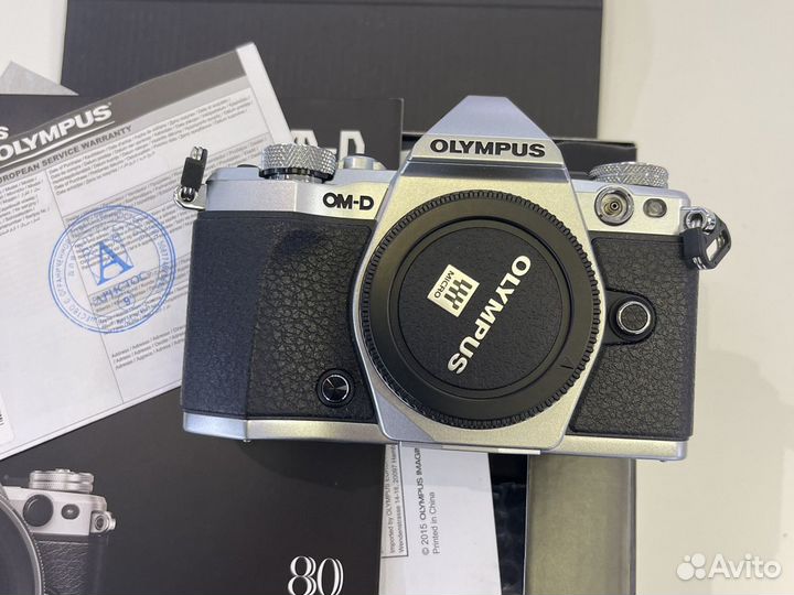 Olympus om d e m5 mark ii body