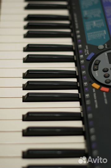 Синтезатор Yamaha PSR-77