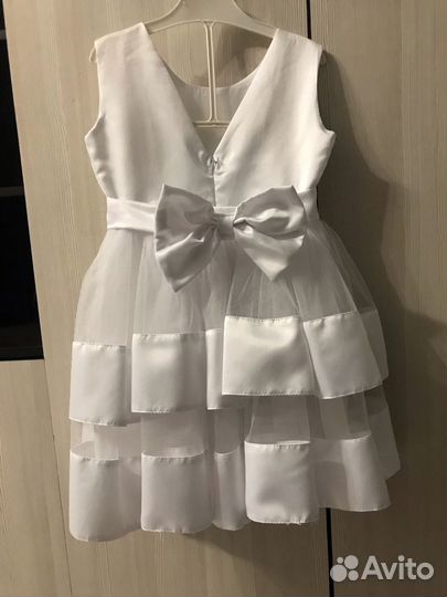 Платье нарядное праздничное для девочки 104