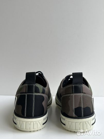 Valentino, Valentino Garavani, кеды