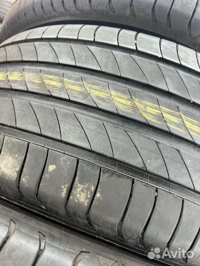 Michelin Primacy 4 235/55 R17