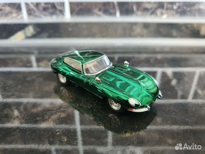 Hot Wheels RLC Jaguar E-type