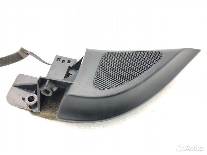 Накладка зеркала передняя левая Volkswagen Jetta