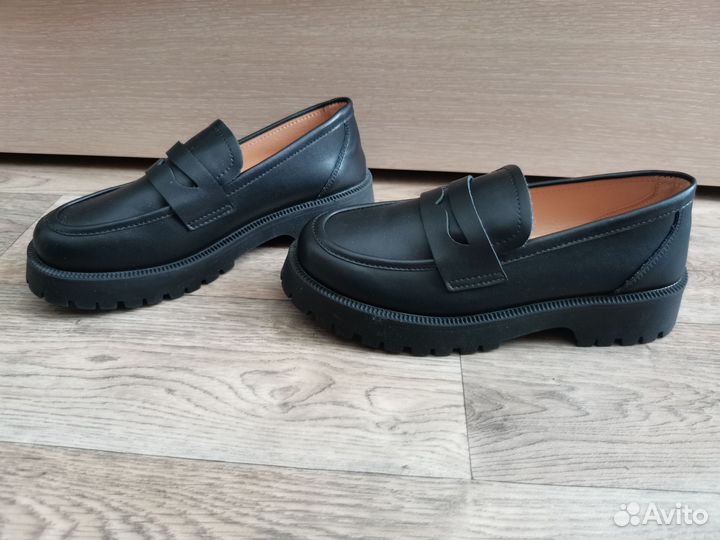 Лоферы новые р. 37