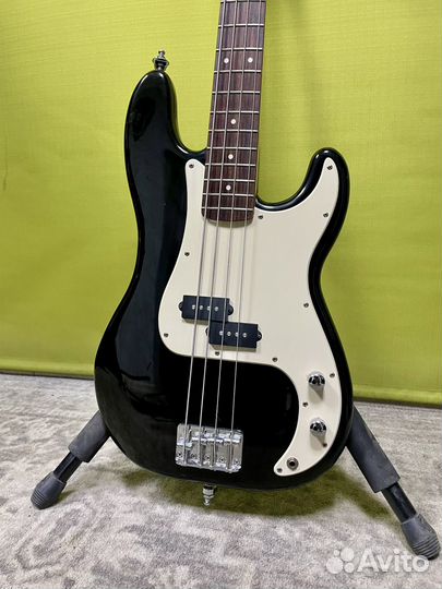 Бас гитара Fender Squier Affinity Precision