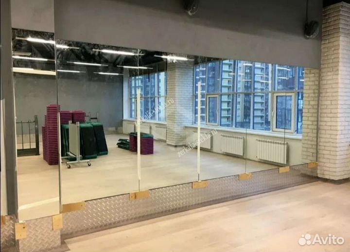 Зеркало большое на всю стену