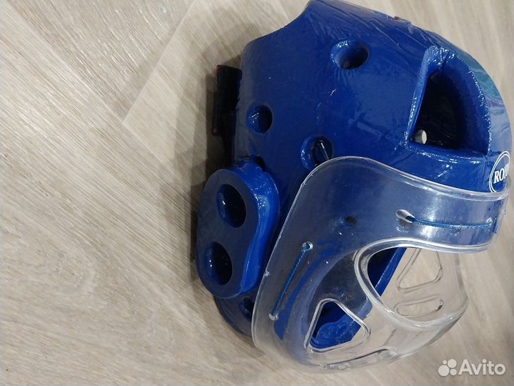 Шлем для единоборств