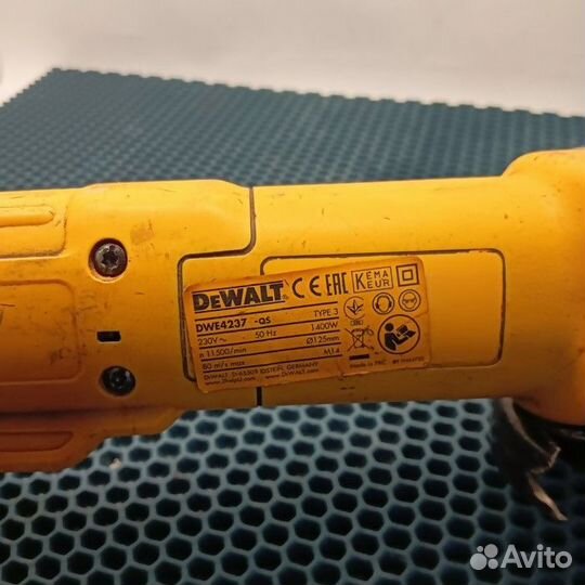 Болгарка DeWalt DWE4237-qs (Рассрочка /Т5)