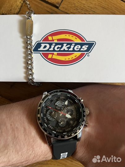 Часы Dickies