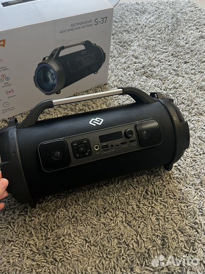 Беспроводная блютуз колонка бумбокс