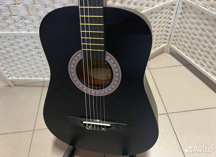 Гитара классическая