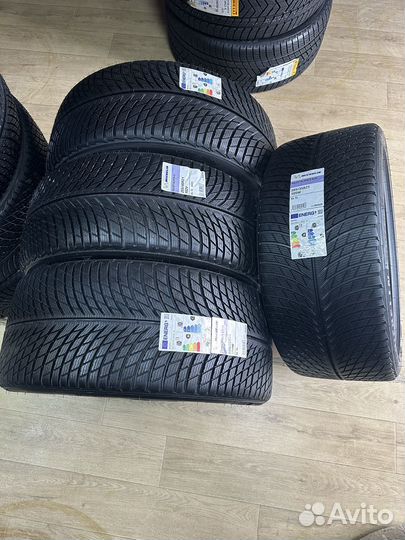 Michelin Pilot Alpin 5 255/40 R21 и 285/35 R21 102V
