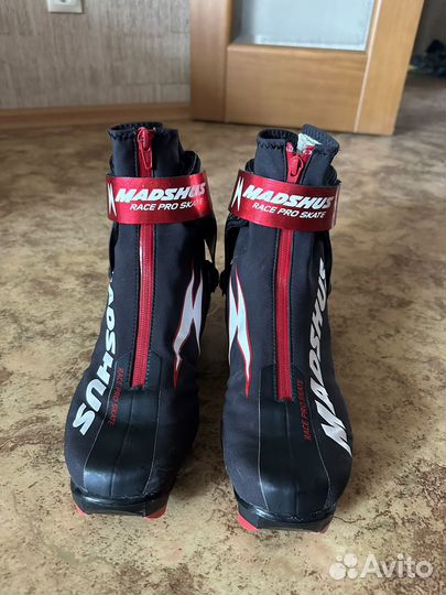 Лыжные ботинки коньковые madshus