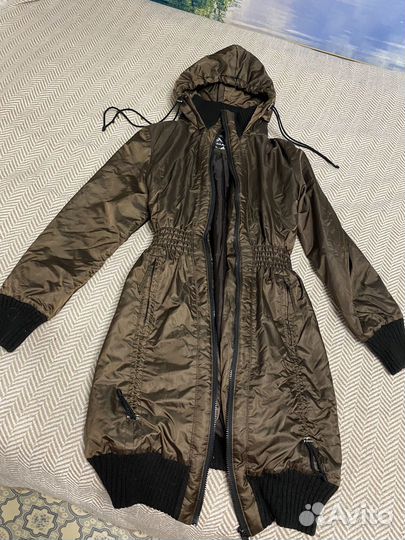 Куртка демисезонная женская 42 44 с капюшоном