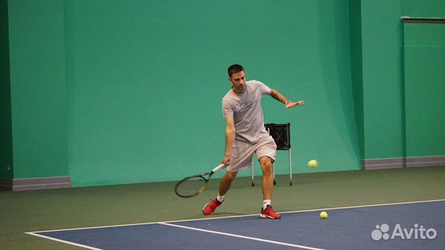 Тренер по большому теннису
